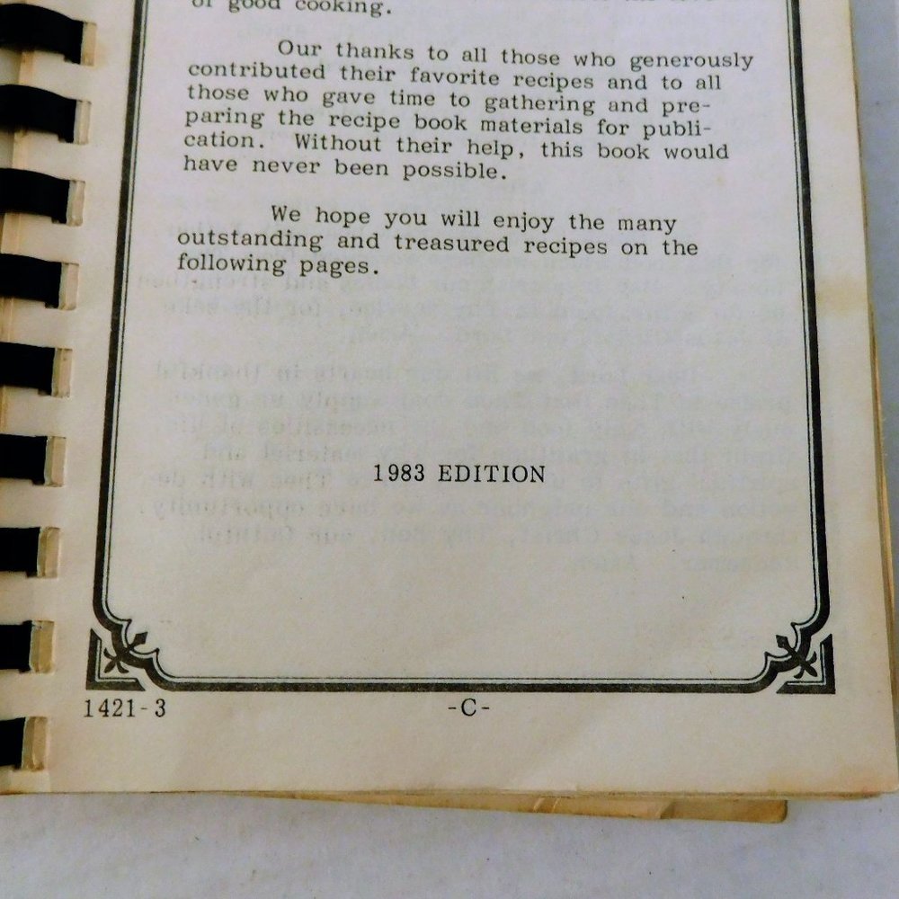 Our Favorite Recipes Cookbook Lutheran Womens Guild Milwaukie 1983 Spiral - Picture 5 of 11